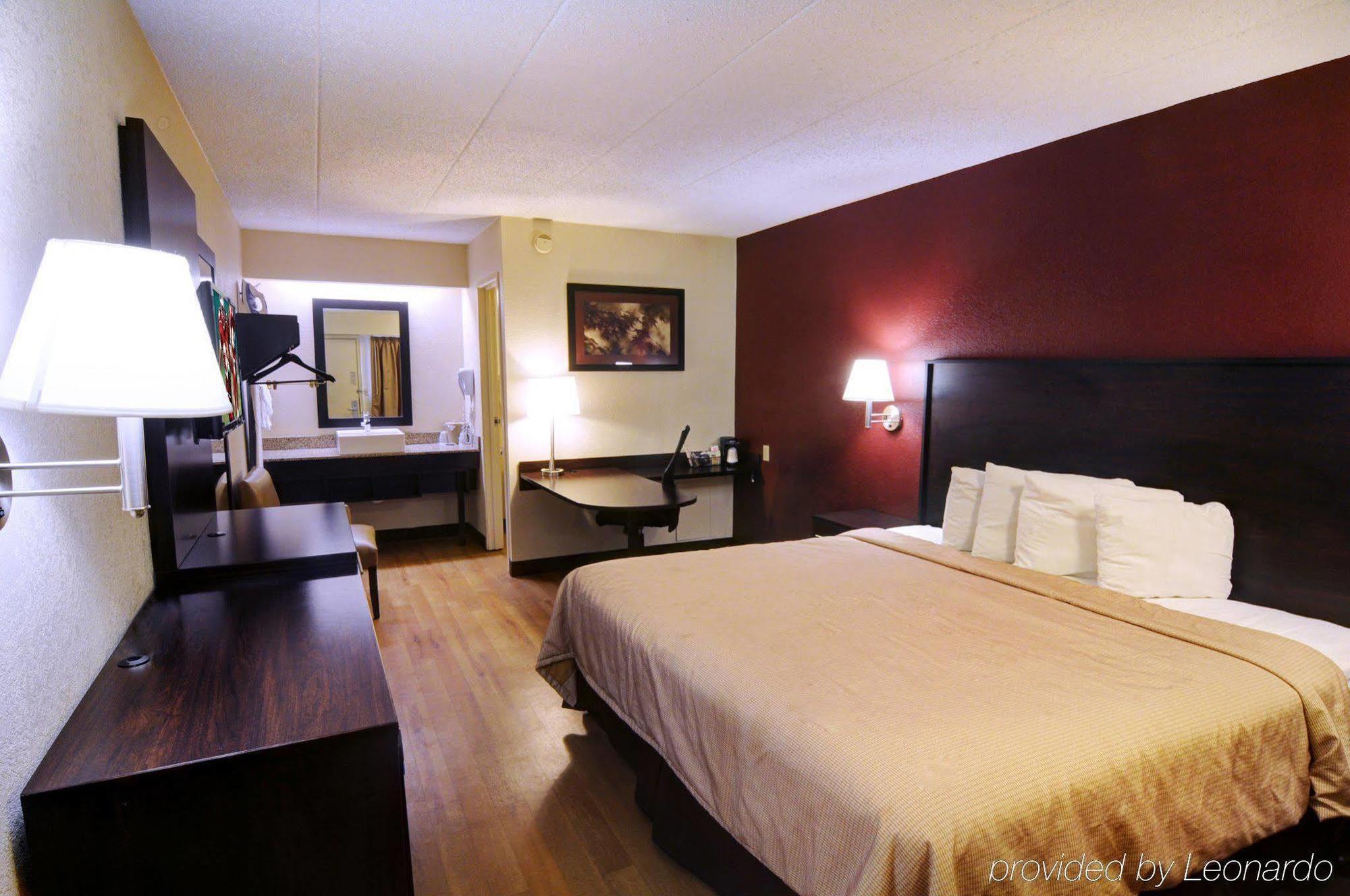 American Inn & Suites Bishop Airport Flint Esterno foto